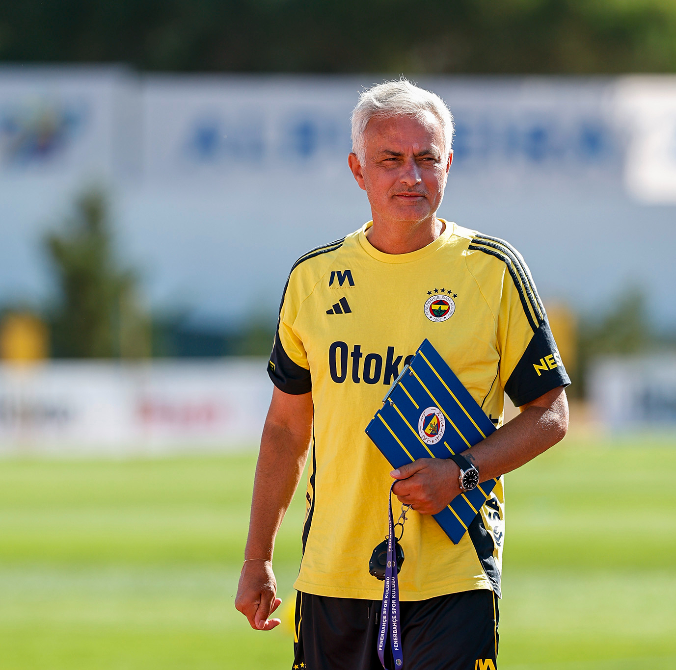  巴塞罗那足球俱乐部阵容 