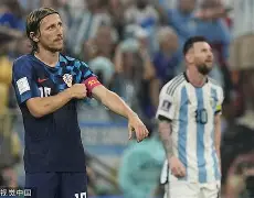  梅西赛后谦逊发言登热搜，上海申花险胜上海海港引发热议